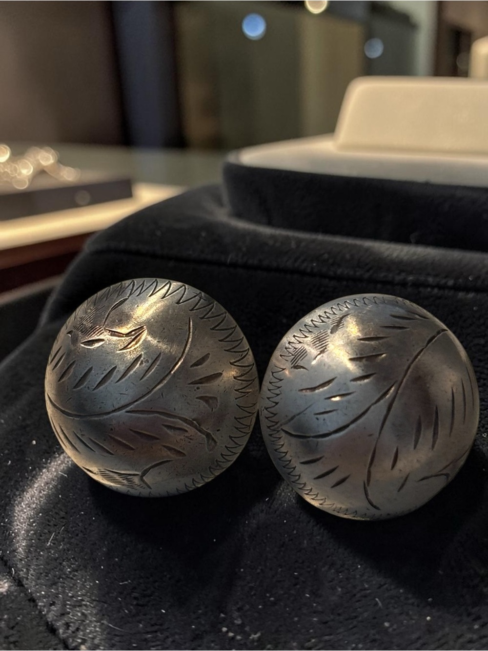 Engraved Round Sterling silver Conchos - Pair